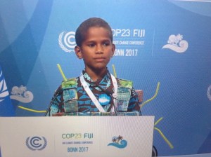 Plaidoyer des Iles Fidji pour rester ambitieux pour les générations futures (plénière du 15/12)