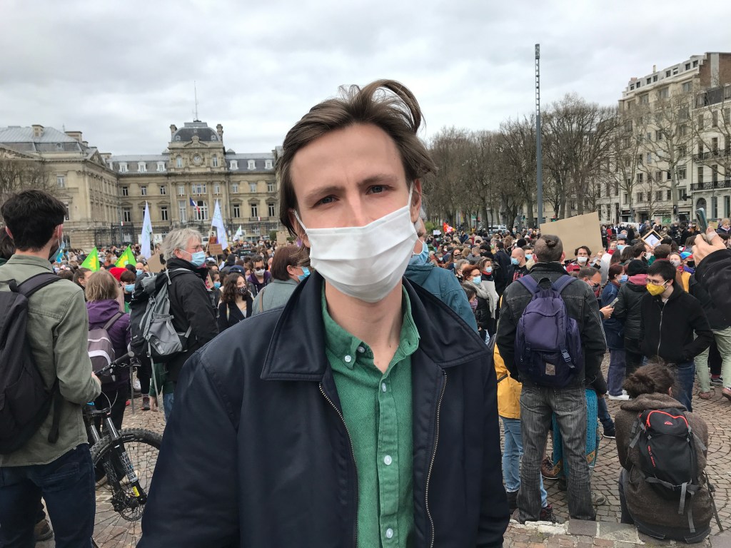 Retour en images de la marche climat du 28 mars 2021 à Lille, à la veille de l'étude de la loi climat par les députés. 